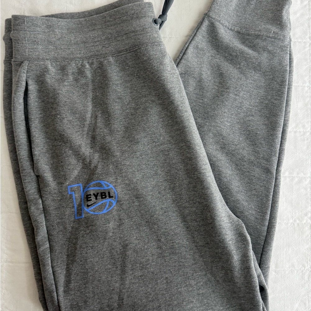Nike EYBL Joggers, Women’s XL - Picture 2 of 10
